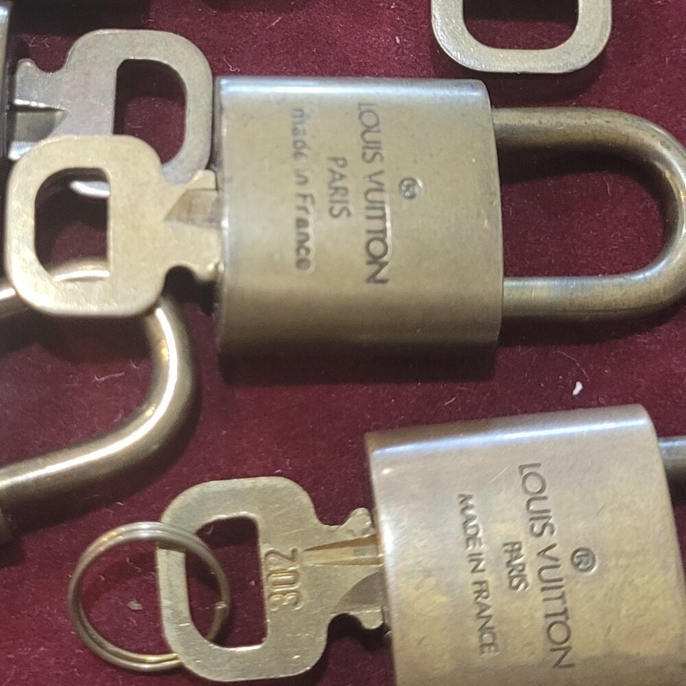 Louis Vuitton Authentic Solid Brass Lock & Key - image 3